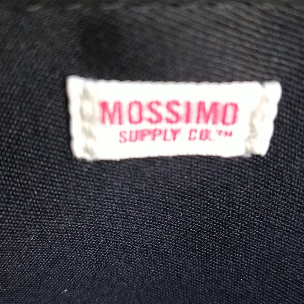 Mossimo - Picture 6 of 7